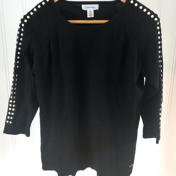 Calvin Klein - Picture 1 of 2